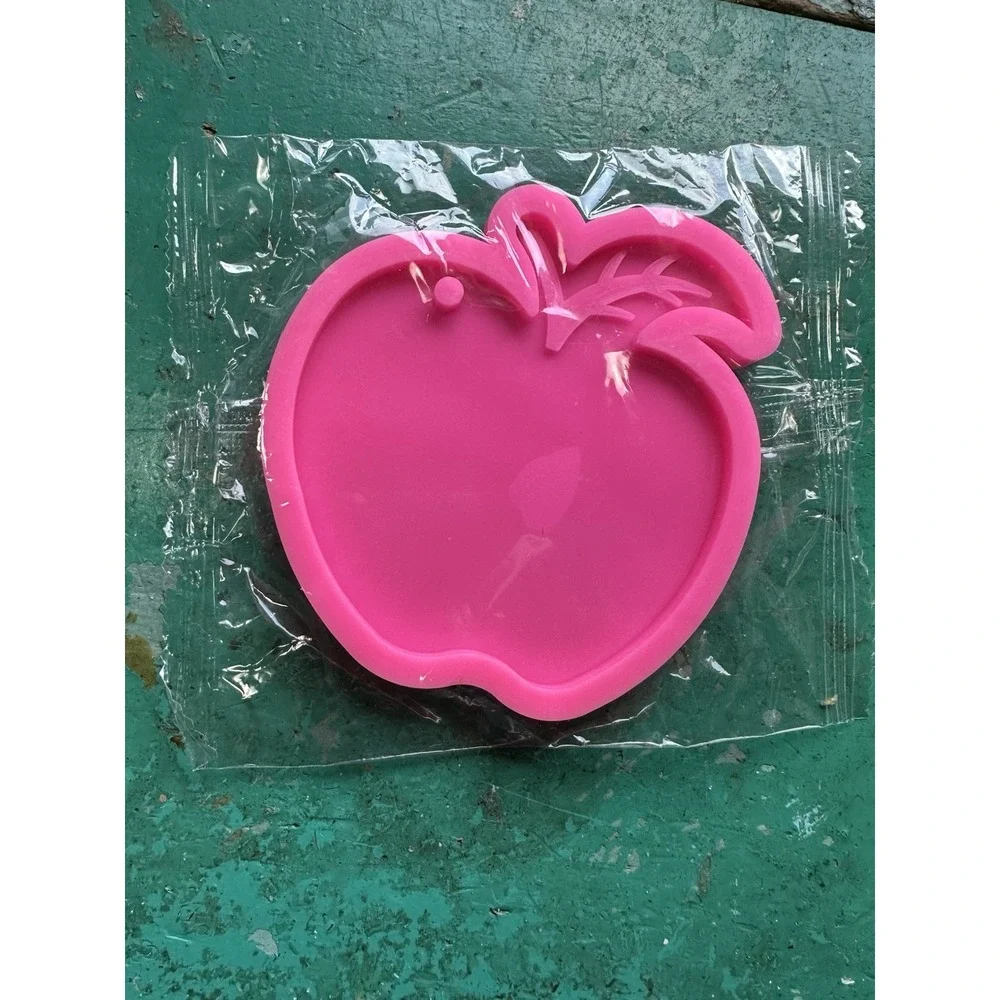 SILICONE APPLE MOLD 4